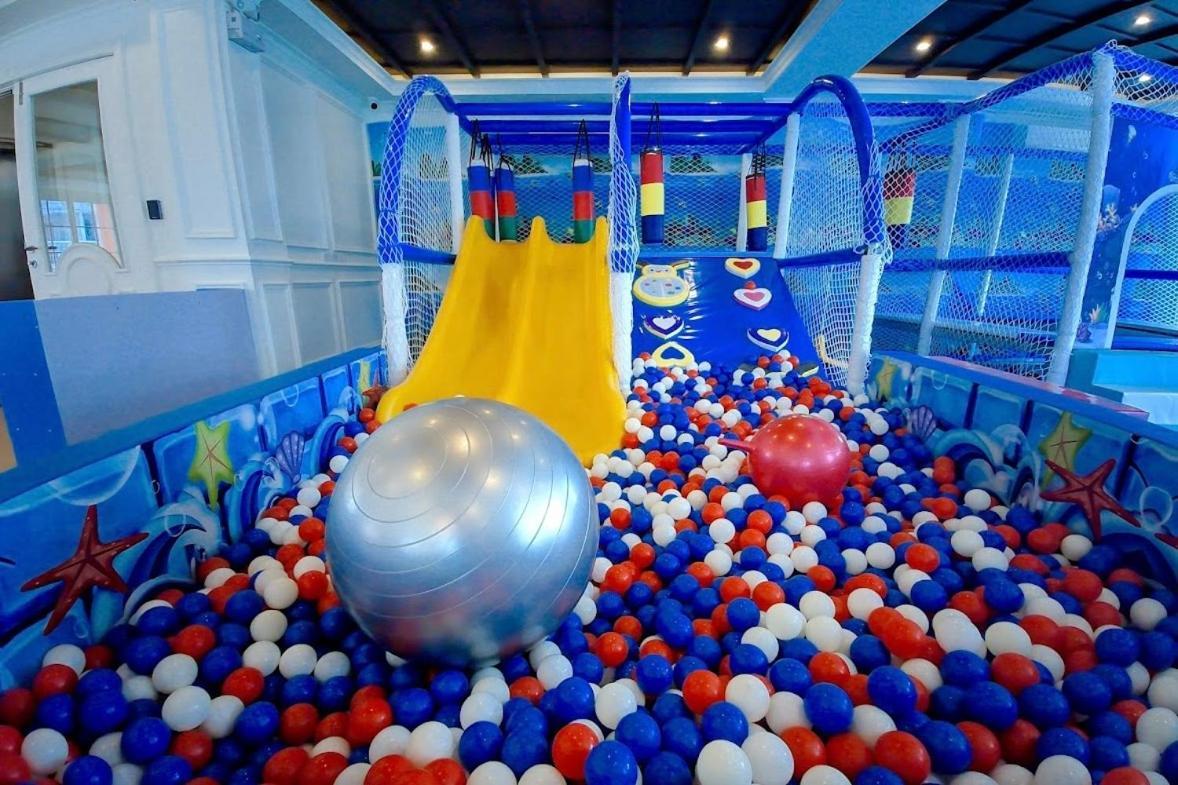 ナ・ジョムティエンSeven Seas Cote D'Azur Jomtien Pattaya Amazing Poolアパートメント エクステリア 写真